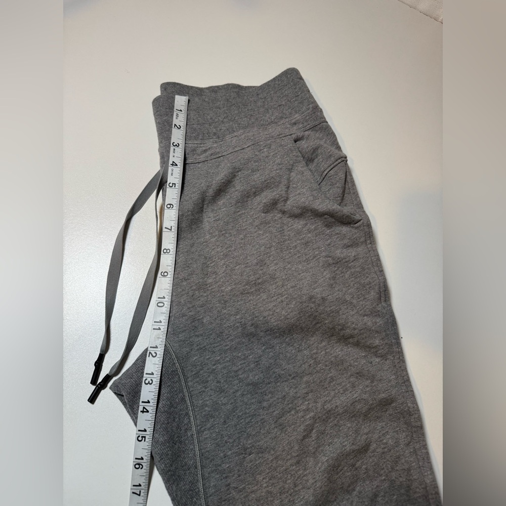 Lululemon Scuba High-Rise Jogger *French Terry - Heathered Core Ultra Light Grey - Picture 6 of 13
